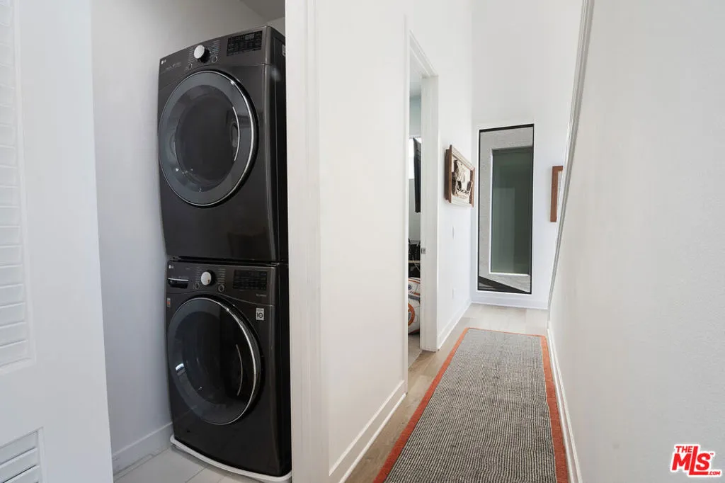 10919 1/2 Otsego Street, North Hollywood, California 91601 home-pic-45